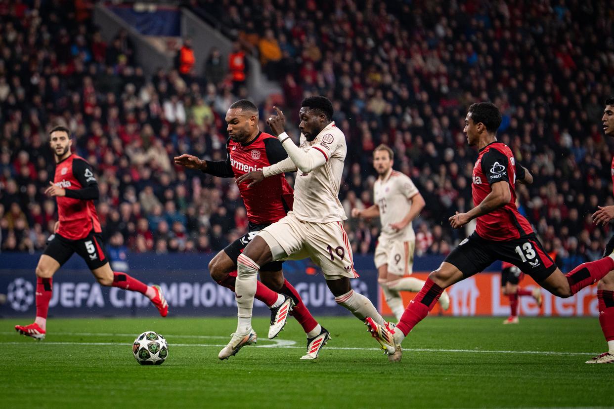 关于莎拉波娃关键节点突破纪录，拜仁带队取胜！的信息