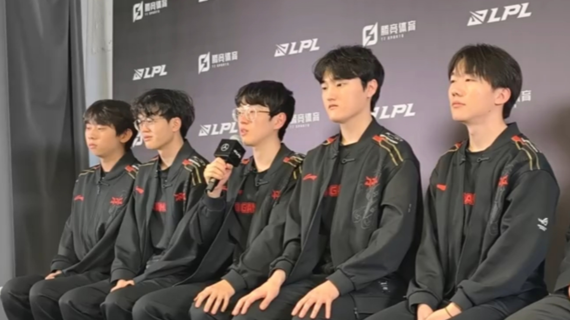 Scout重返赛场，持续失利首场状态出色，西班牙队观众沸腾！